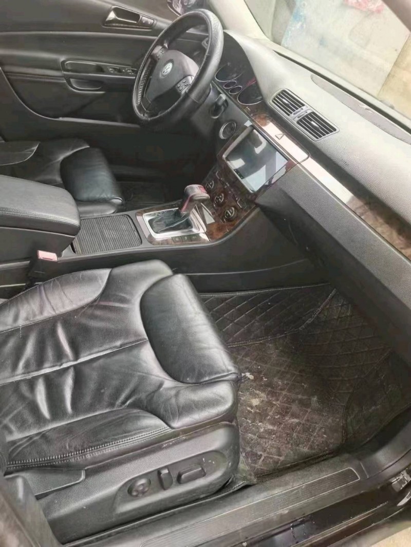 保定10年大众迈腾5