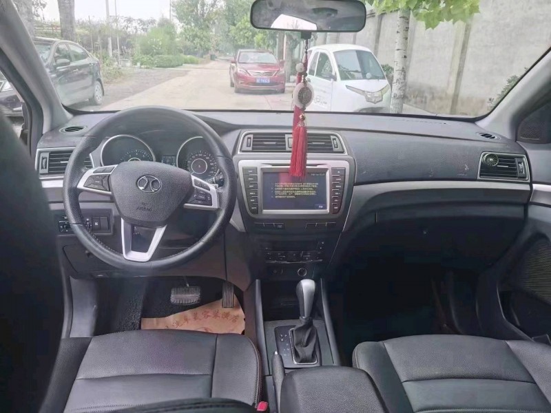 保定16年北汽绅宝X654