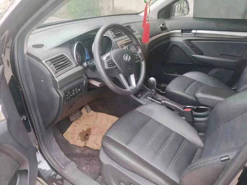 保定16年北汽绅宝X656