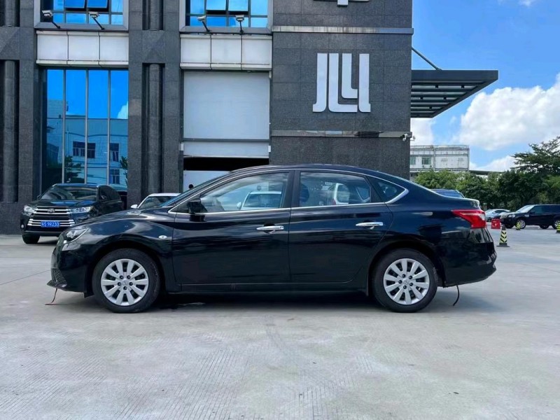 东莞21年日产轩逸4