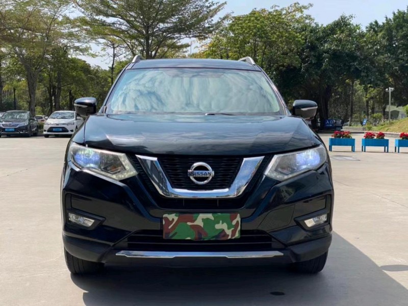 东莞18年日产奇骏1