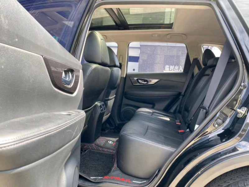 东莞18年日产奇骏6