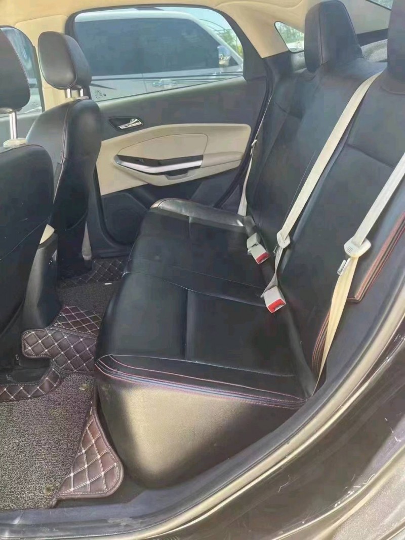 保定15年福特福睿斯3