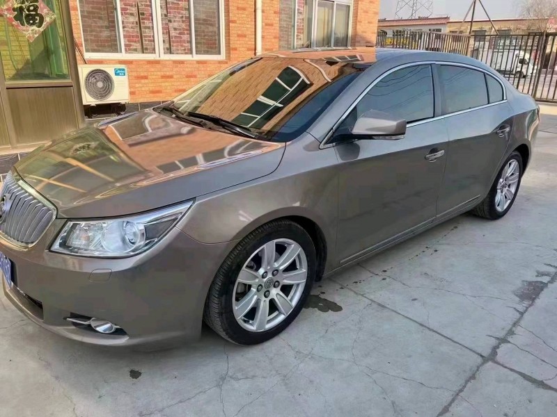 保定11年别克君越2