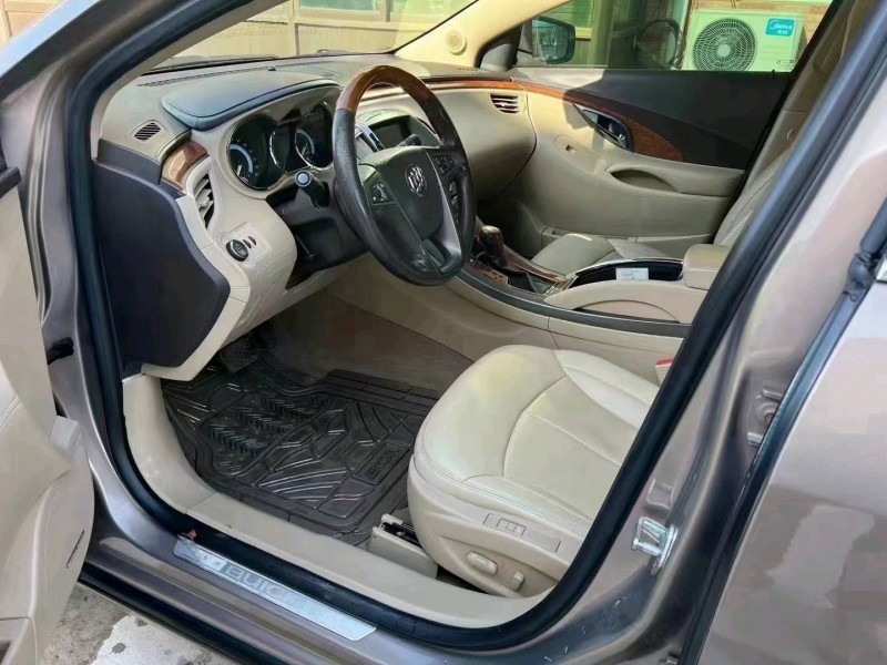 保定11年别克君越8