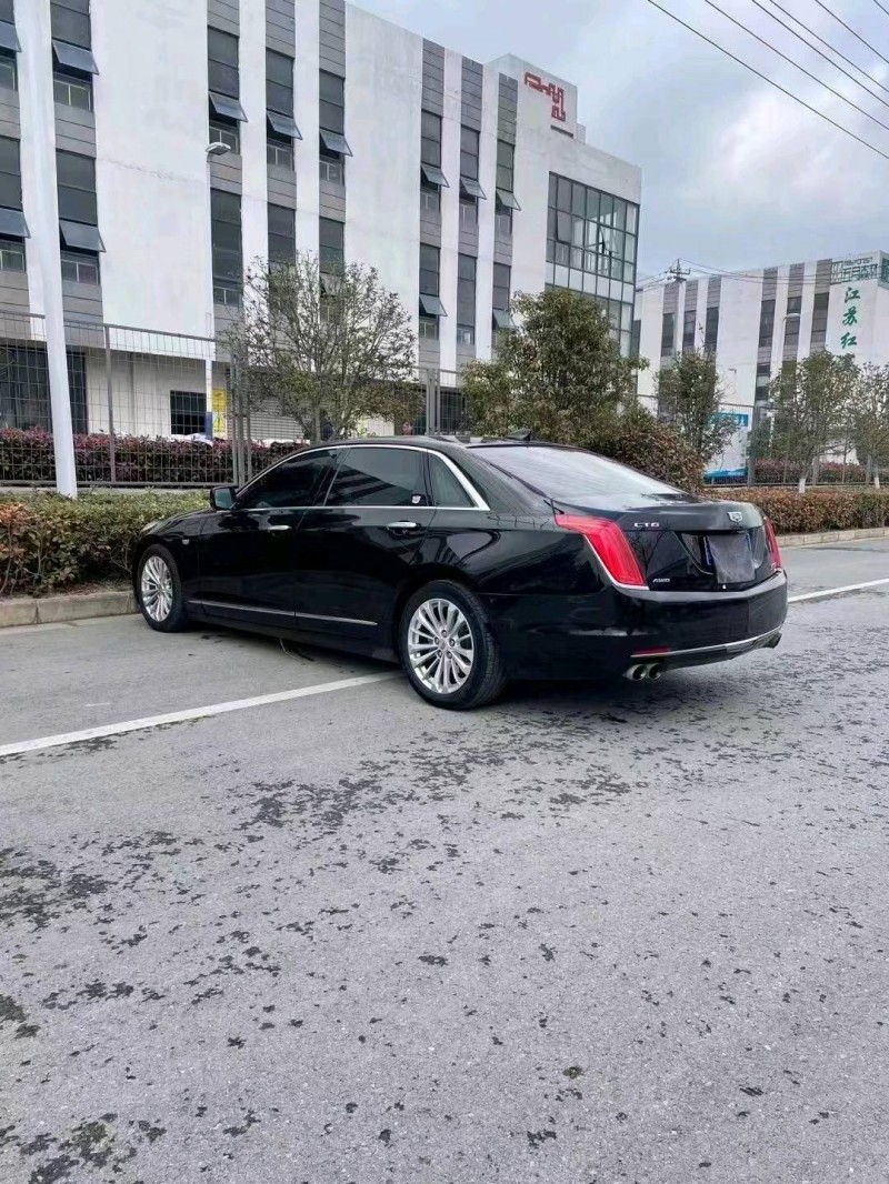 徐州16年凯迪拉克CT66