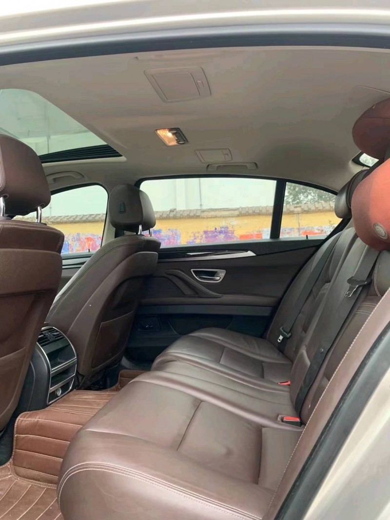 北京17年宝马5系4