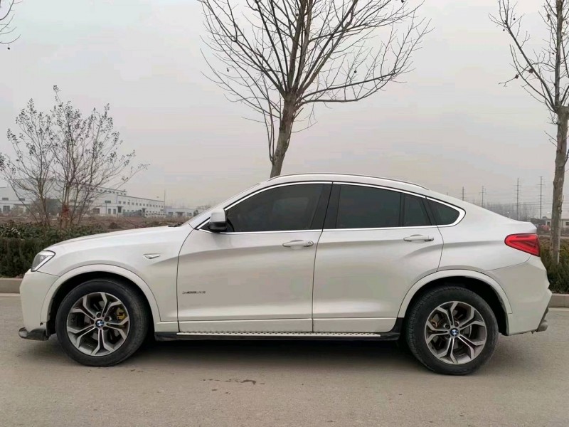 北京16年宝马X46