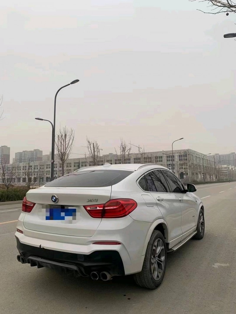 北京16年宝马X47