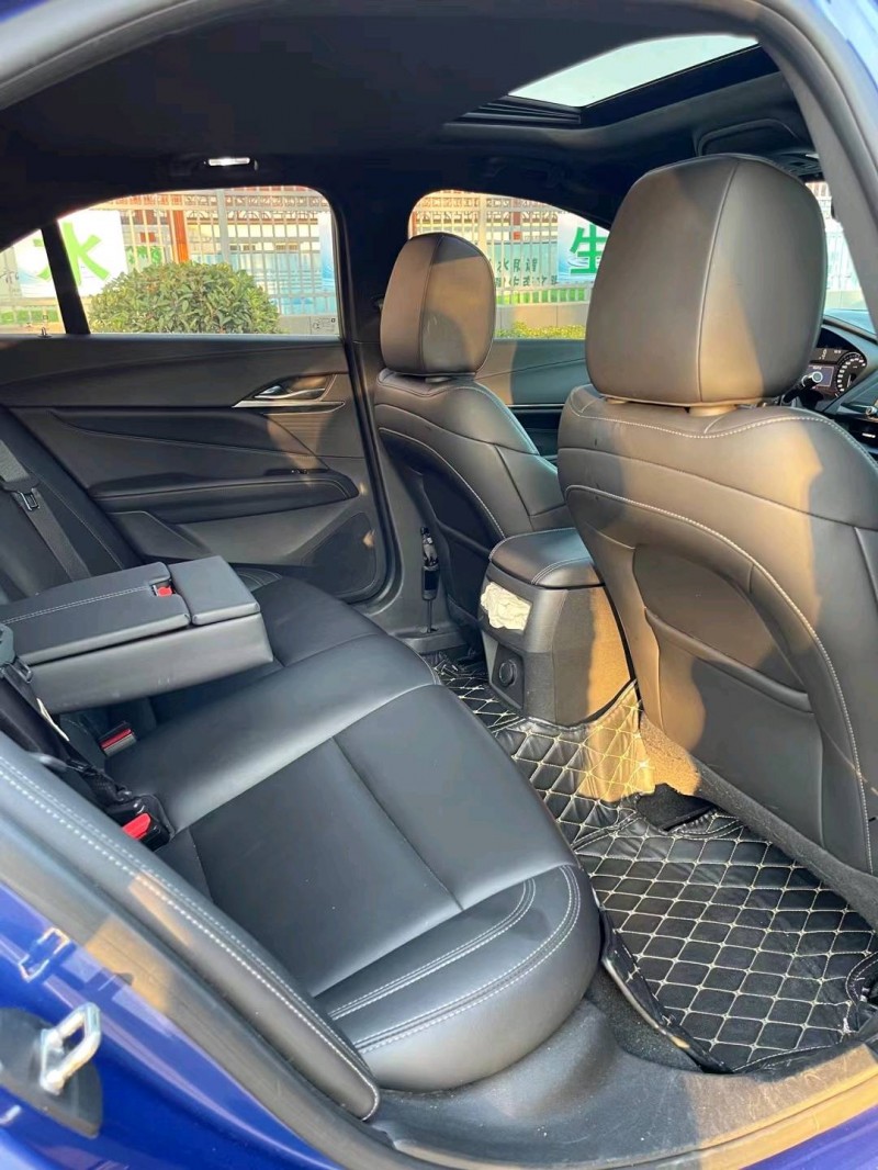 徐州20年凯迪拉克CT47