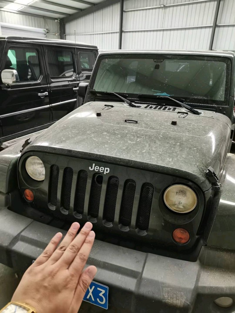 濰坊12年Jeep牧馬人1