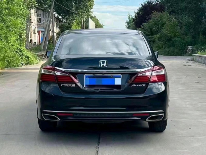 东营17年本田雅阁6