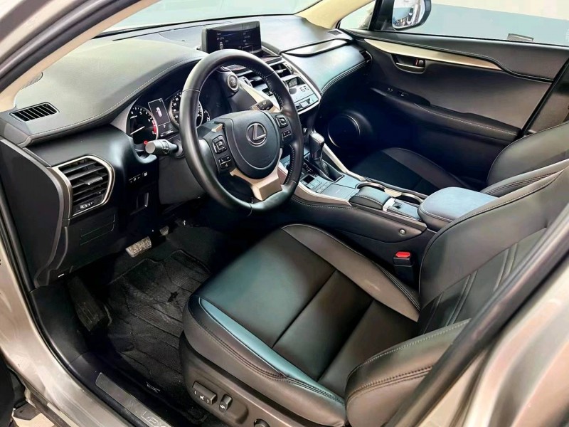 东营21年雷克萨斯NX7