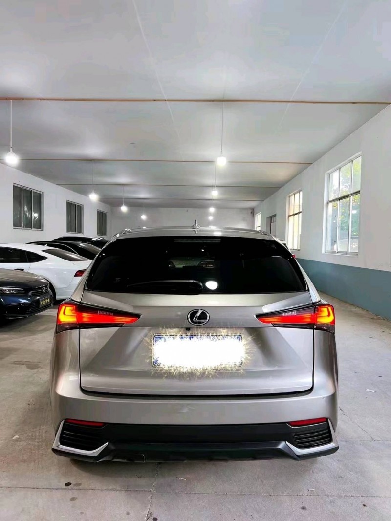 东营21年雷克萨斯NX8