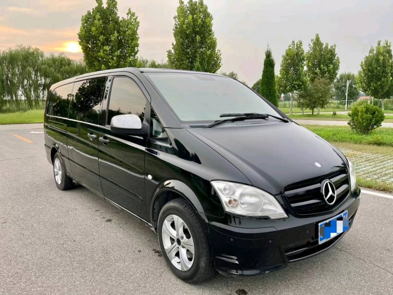 东营15年奔驰威霆3