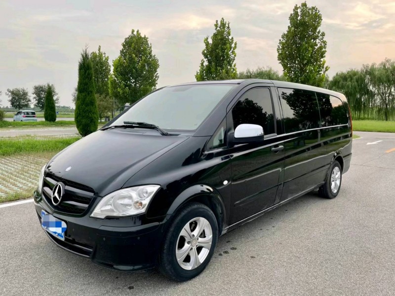 东营15年奔驰威霆2