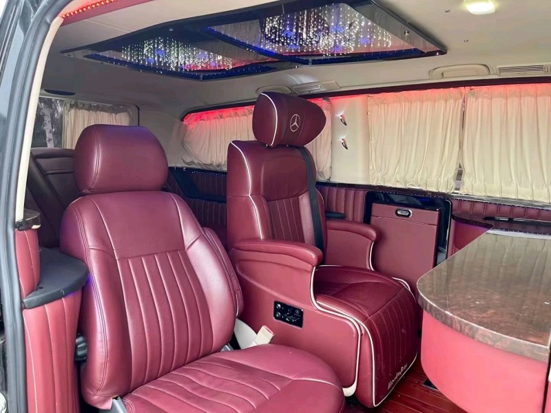 东营15年奔驰威霆6