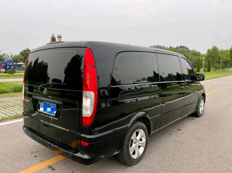 东营15年奔驰威霆9