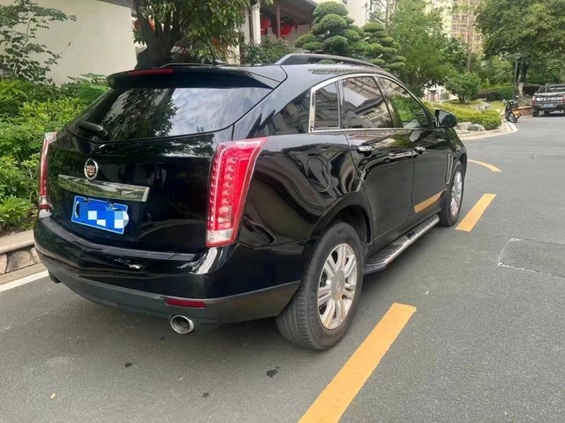广州15年凯迪拉克SRX8