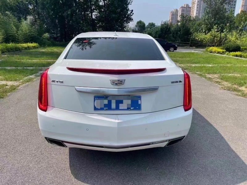 北京16年凯迪拉克XTS1