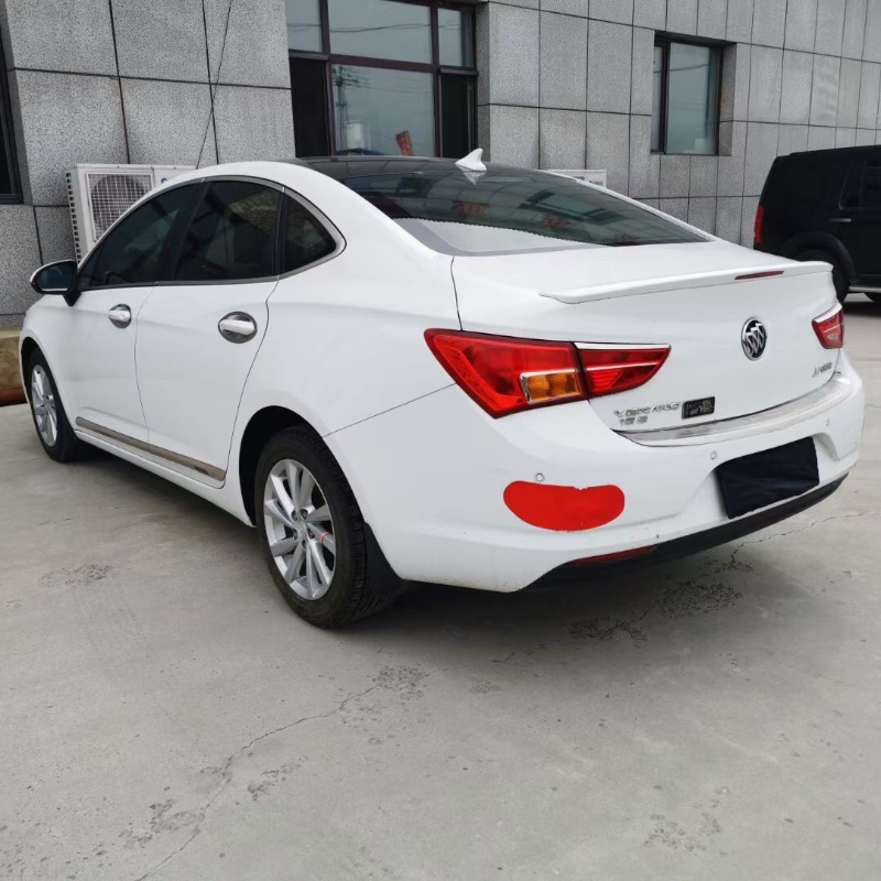 沈阳17年别克威朗5