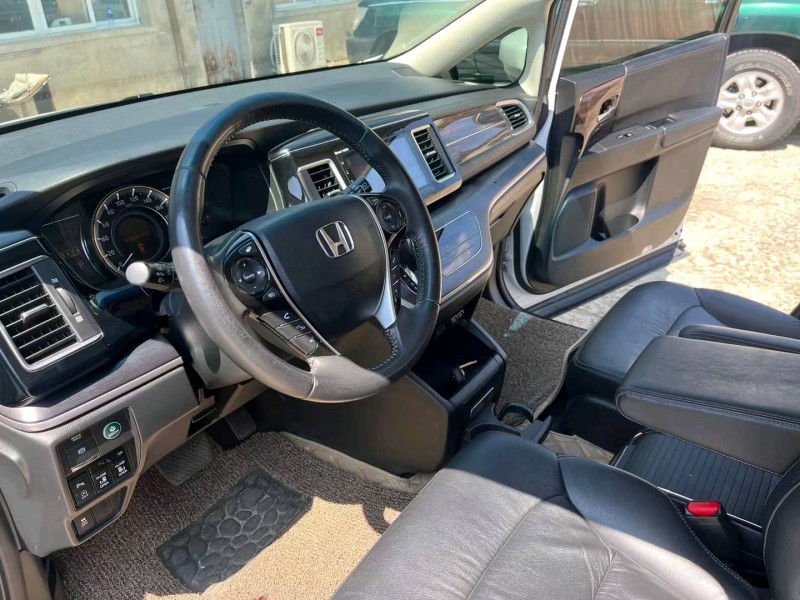 沈阳17年本田艾力绅3