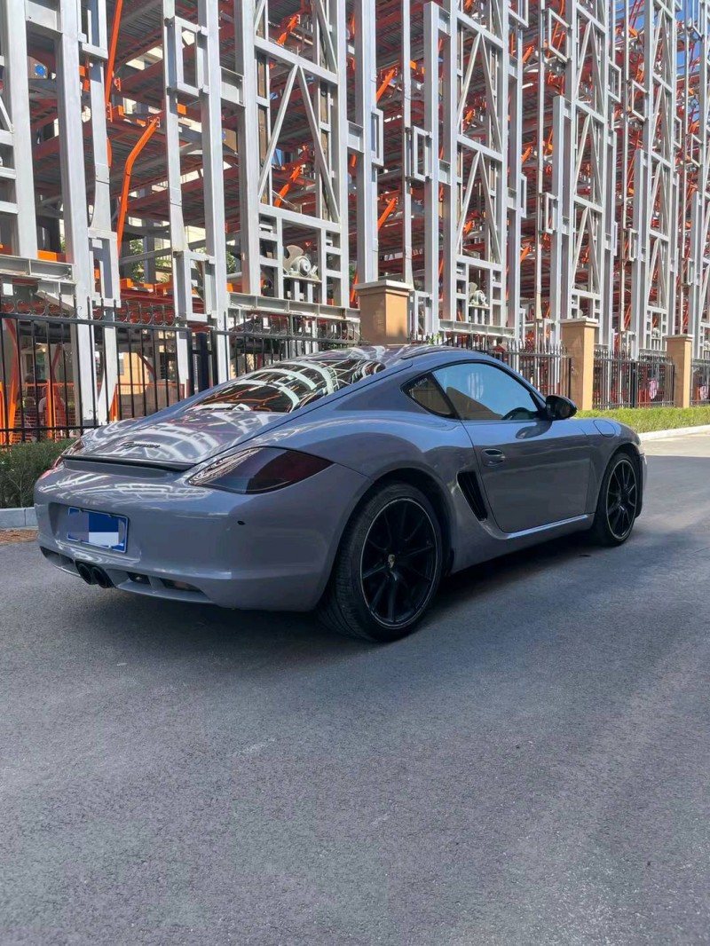 保定12年保时捷Cayenne新能源4