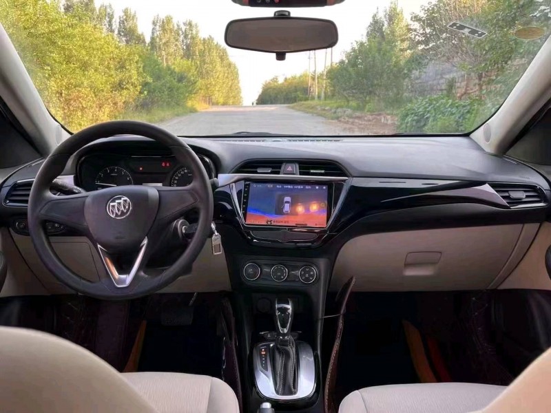 枣庄20年别克凯越2