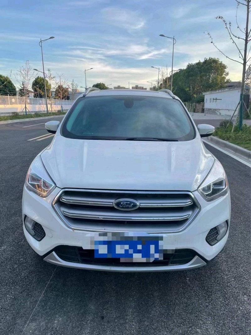 北京17年福特翼虎1