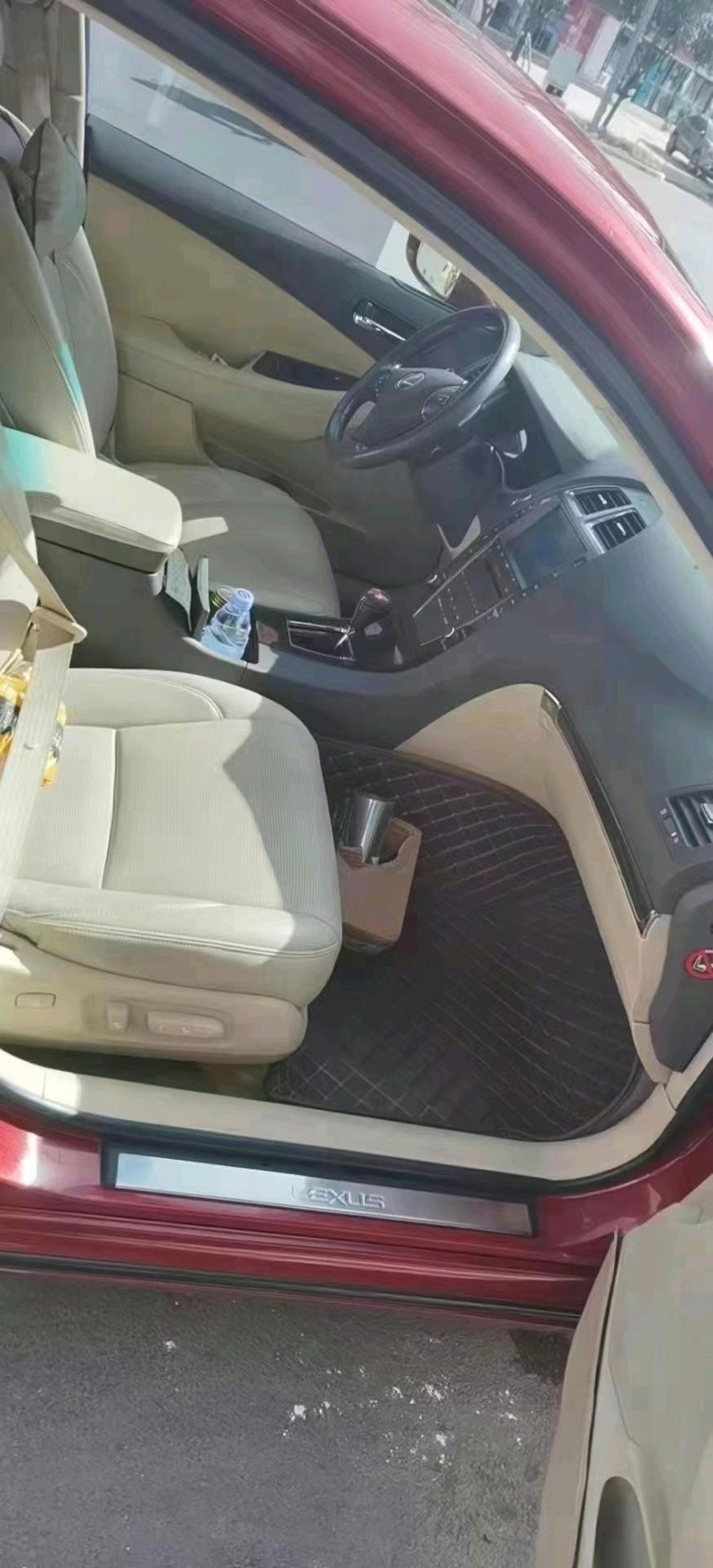 北京11年雷克萨斯ES5