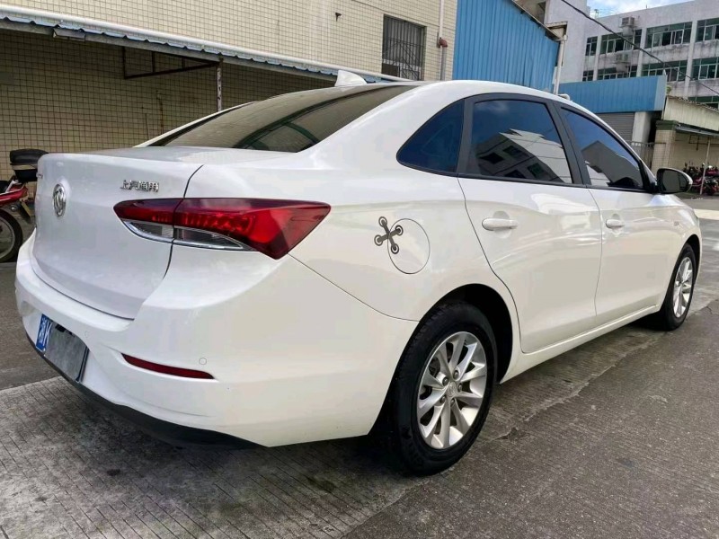 中山18年别克英朗5