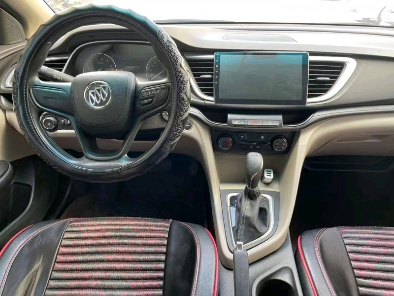 中山18年别克英朗8