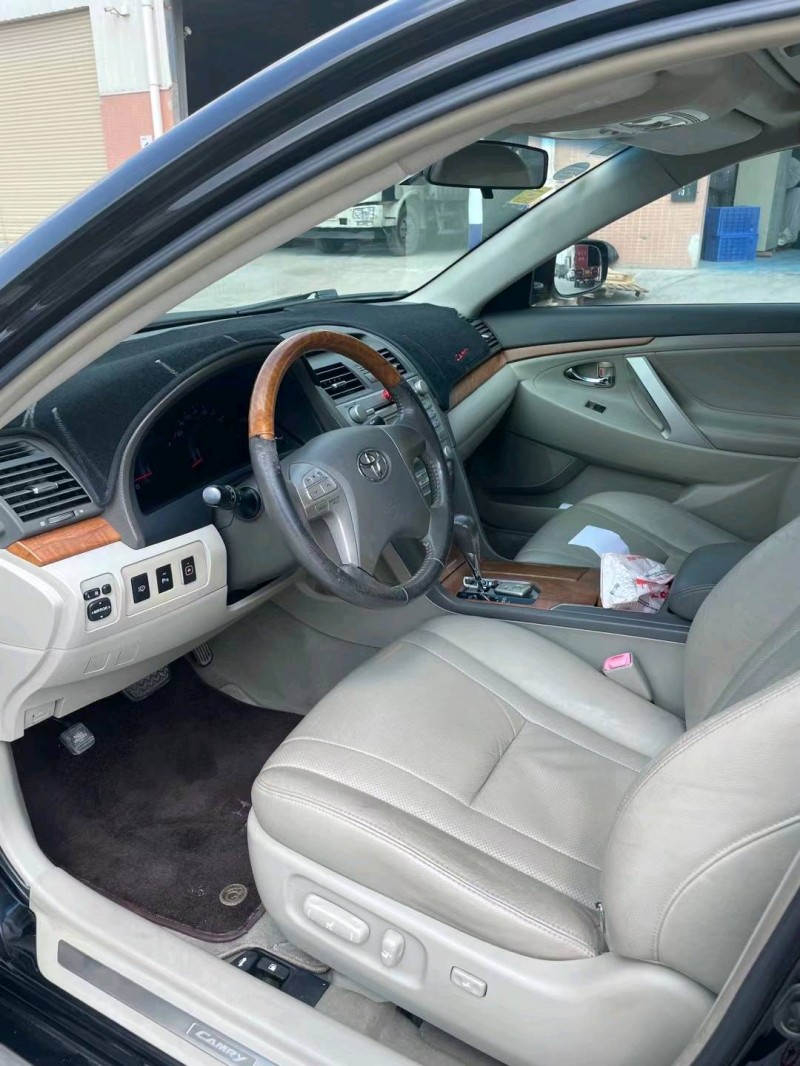 东莞11年丰田凯美瑞6