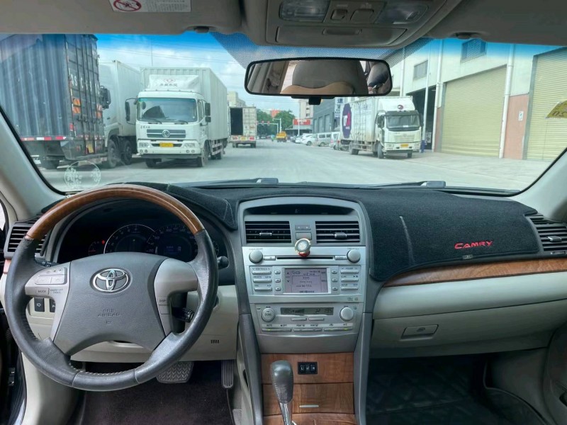 东莞11年丰田凯美瑞4