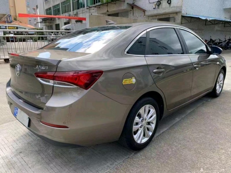 中山21年别克英朗5