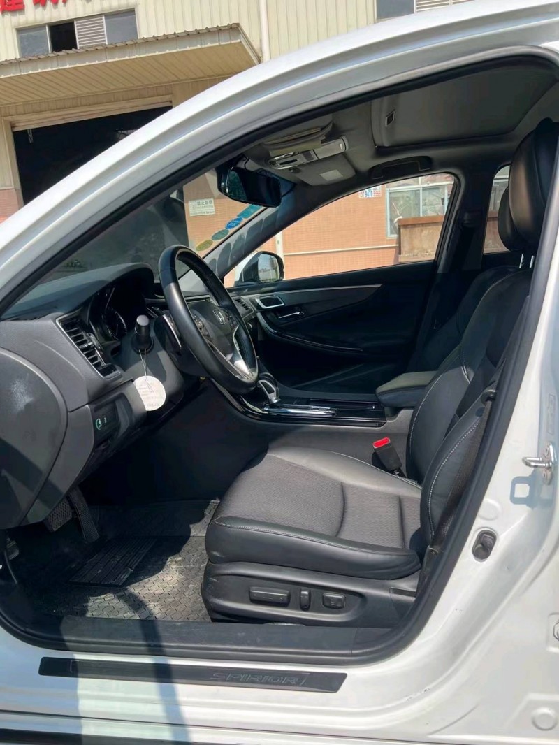 东莞17年本田思铂睿5