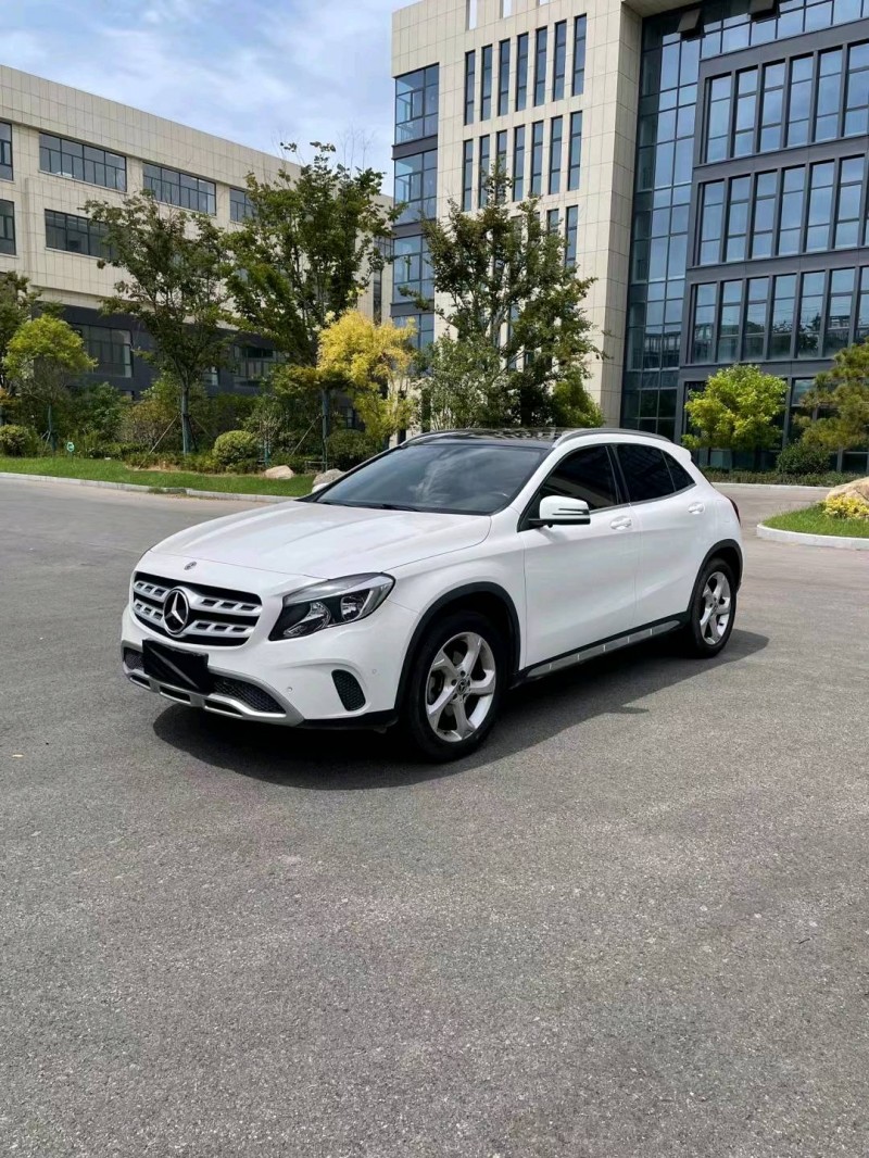 宿迁19年奔驰GLA2