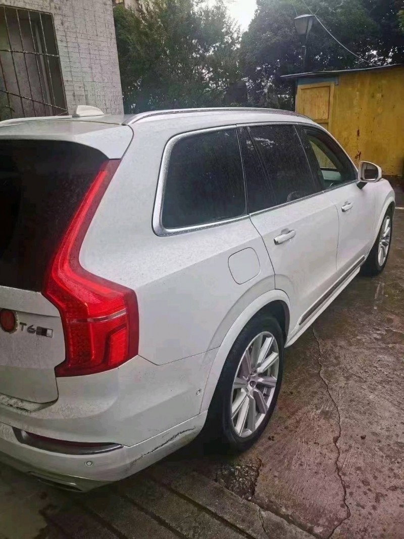銅仁17年沃爾沃XC902