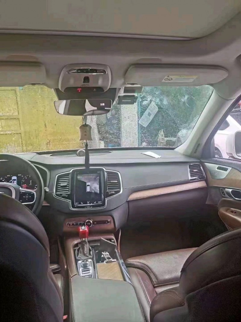 銅仁17年沃爾沃XC903
