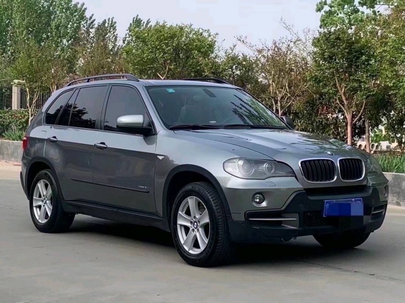 青岛09年宝马X52