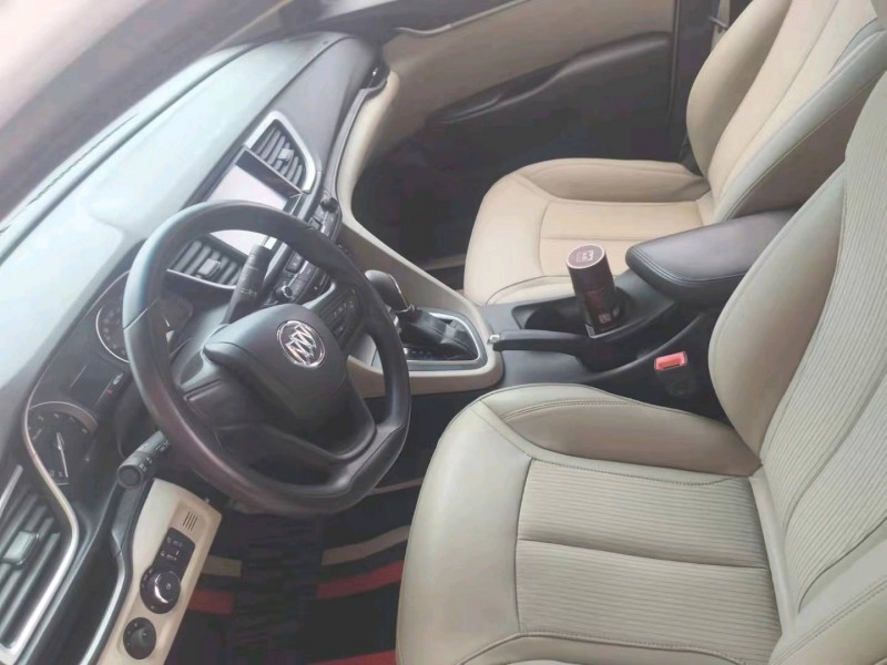 保定17年别克英朗6