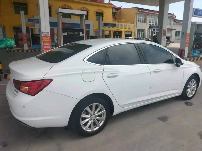 保定17年别克英朗4