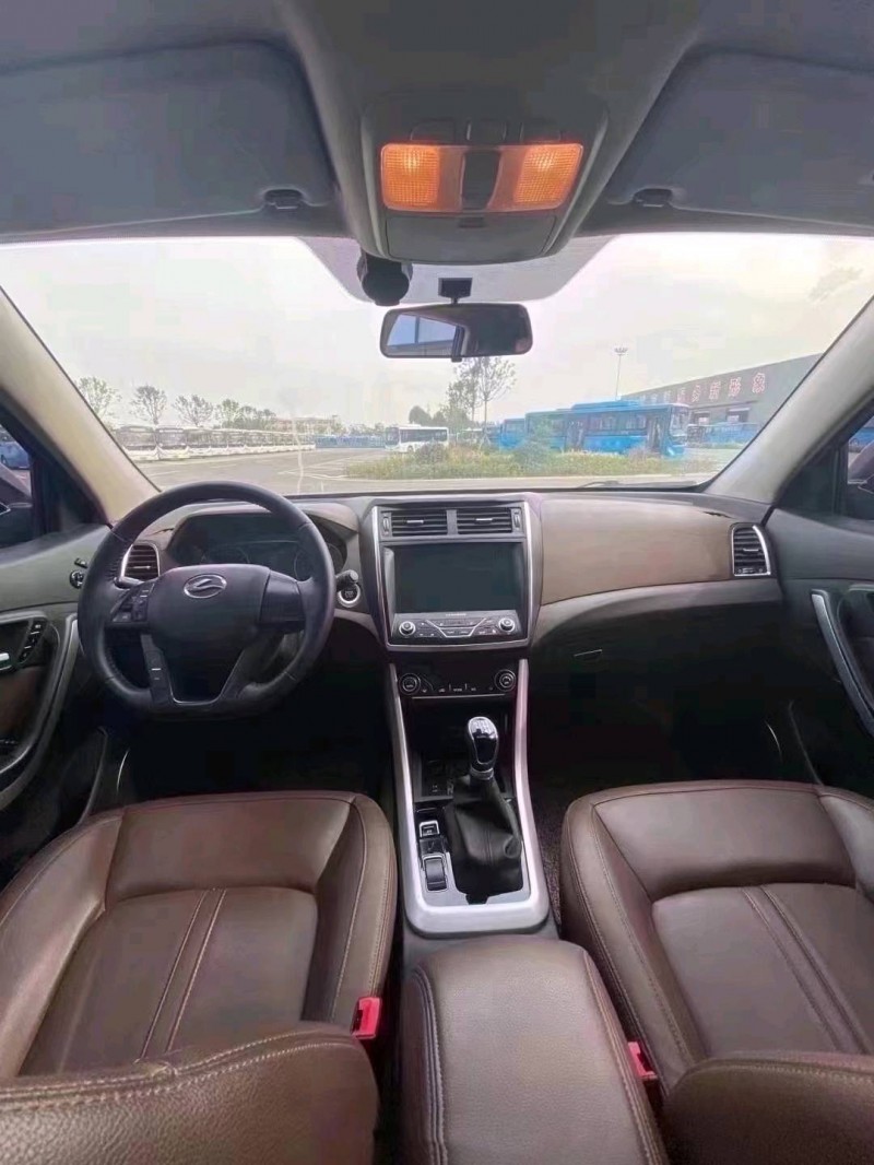 北京17年陆风X54