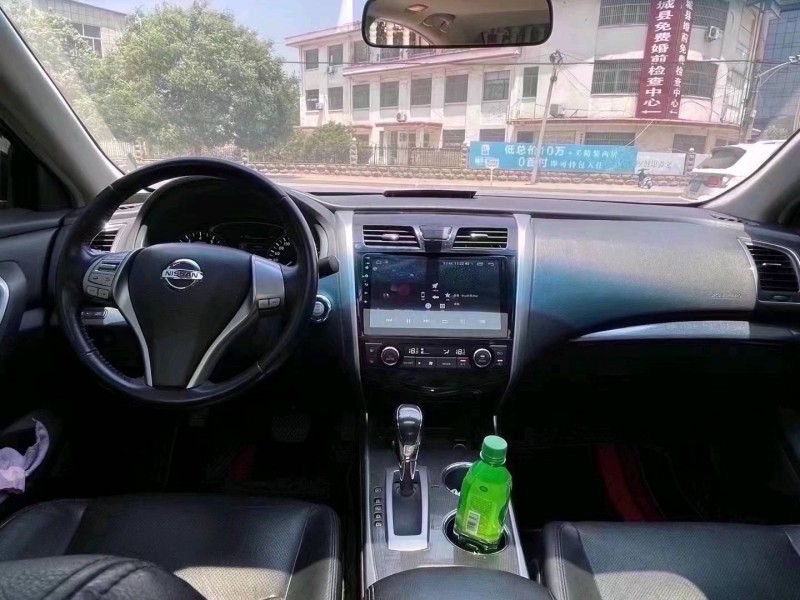 北京16年日产天籁9
