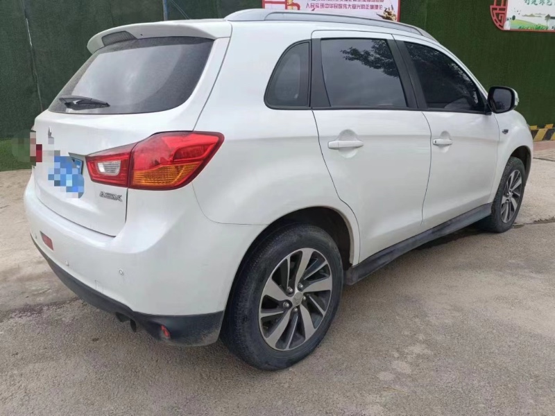 潍坊18年三菱劲炫5