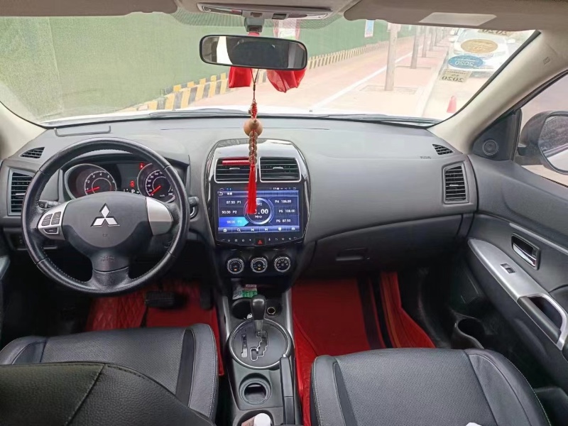 潍坊18年三菱劲炫4