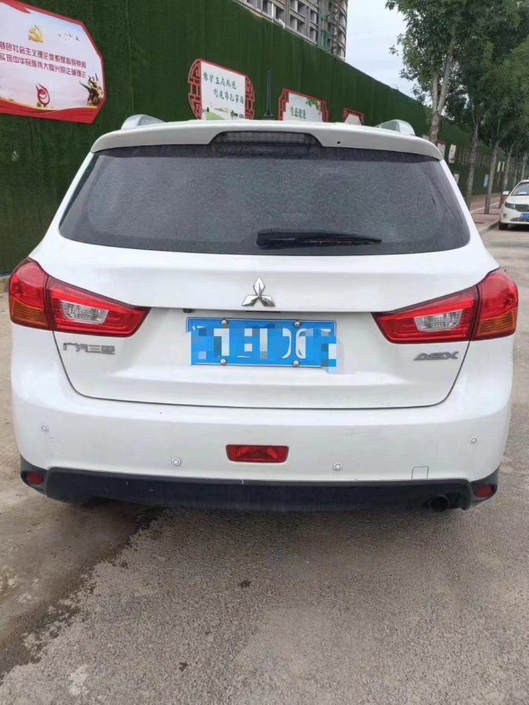 潍坊18年三菱劲炫7