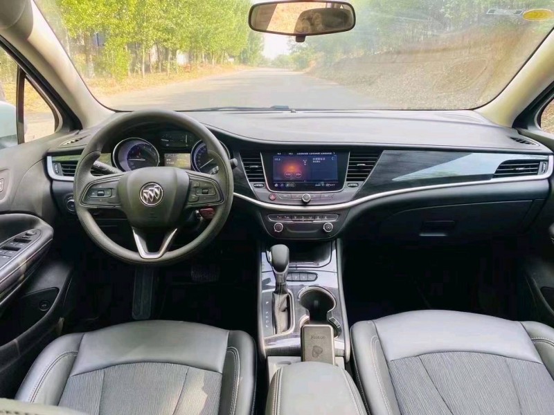 青岛21年别克威朗3