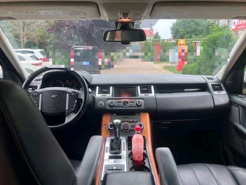 青岛13年路虎揽胜运动4