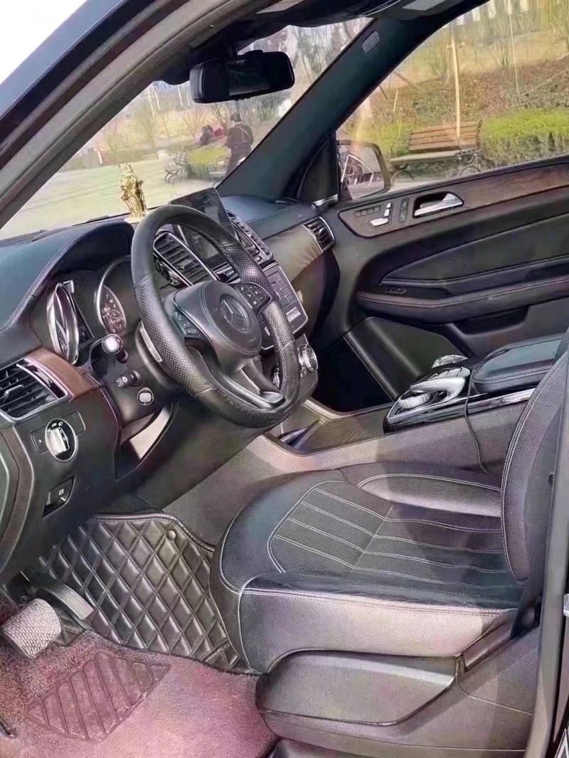 北京19年奔驰GLS3